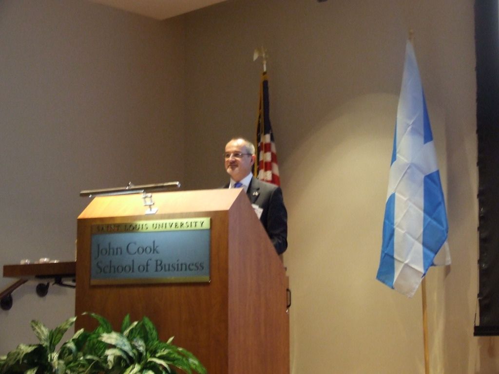 Donnie Jack speaking at the Boeing Institute of International Business